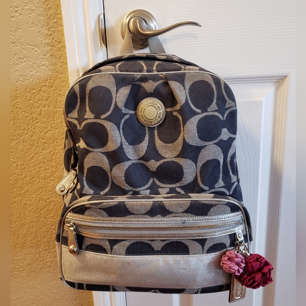 100% Authentic USED Denim and Silver Large Coach Poppy Backpack Vintage